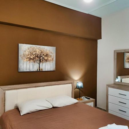Luxury Lila House Under The Rocks Apartment Kalambaka Exterior photo