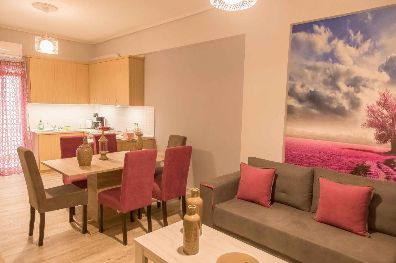 Luxury Lila House Under The Rocks Apartment Kalambaka Exterior photo
