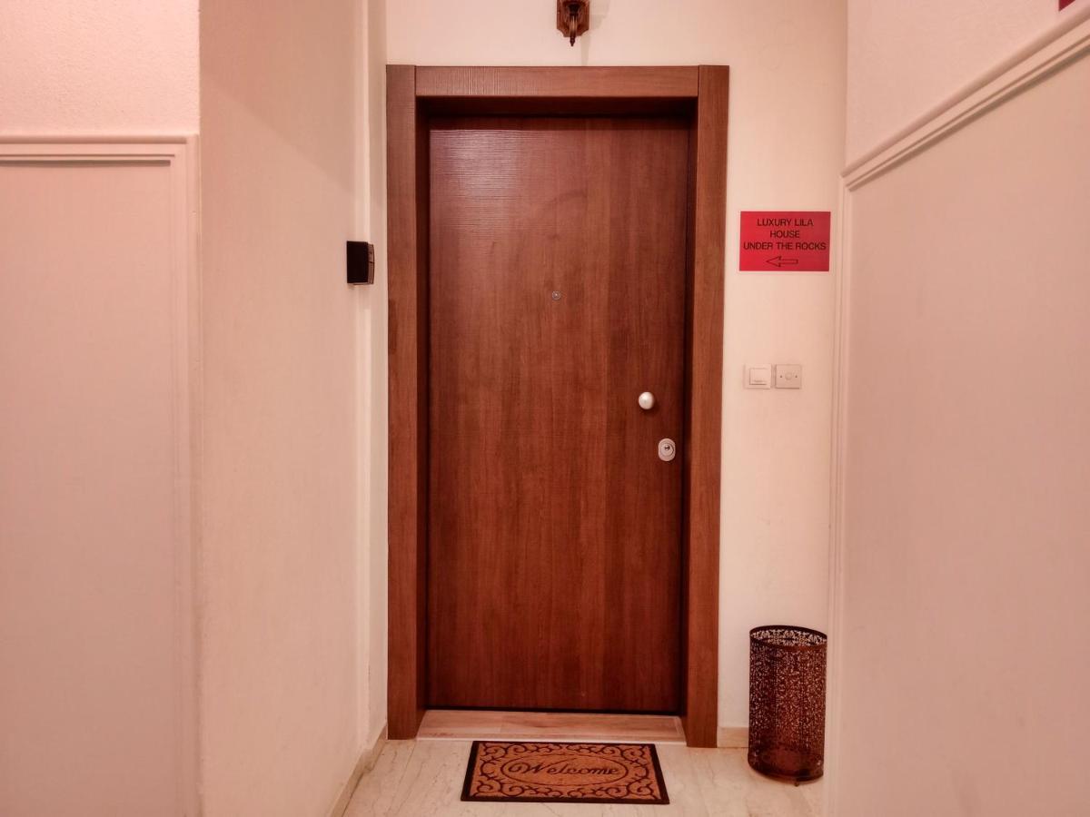 Luxury Lila House Under The Rocks Apartment Kalambaka Exterior photo
